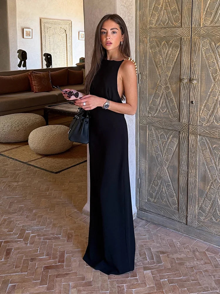 Erika - Vestido Espalda Descubierta y Tiras de Hombro Doradas